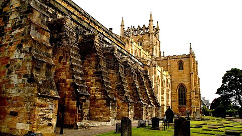 November 13 - St. Andrews – Cathedral Ruins / Castle / University / Dunfermline Cathedral / Edinburgh