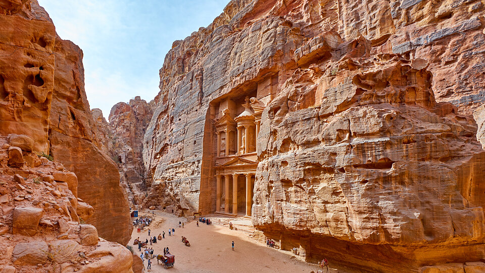 petra treasury jordan